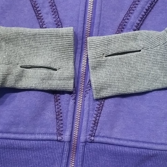 Ivivva scuba hoodie size 12 - Picture 3 of 7